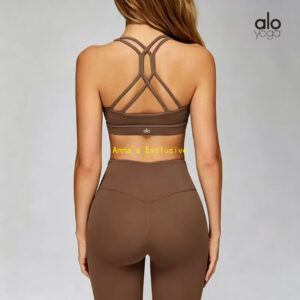 Conjunto Alo Yoga Airlift